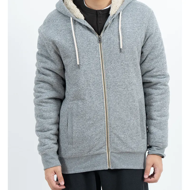 Sudadera con capucha gris con cremallera y forro de felpa color crema