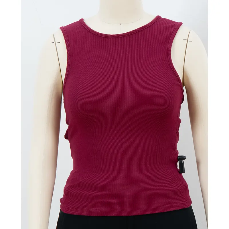Camiseta sin mangas de canalé con cuello alto y abertura angular en la espalda